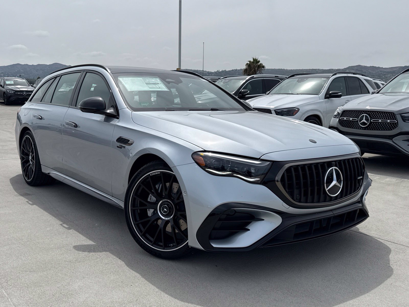 New 2026 Mercedes-Benz E 53 AMG e 4MATIC Wagon image 2