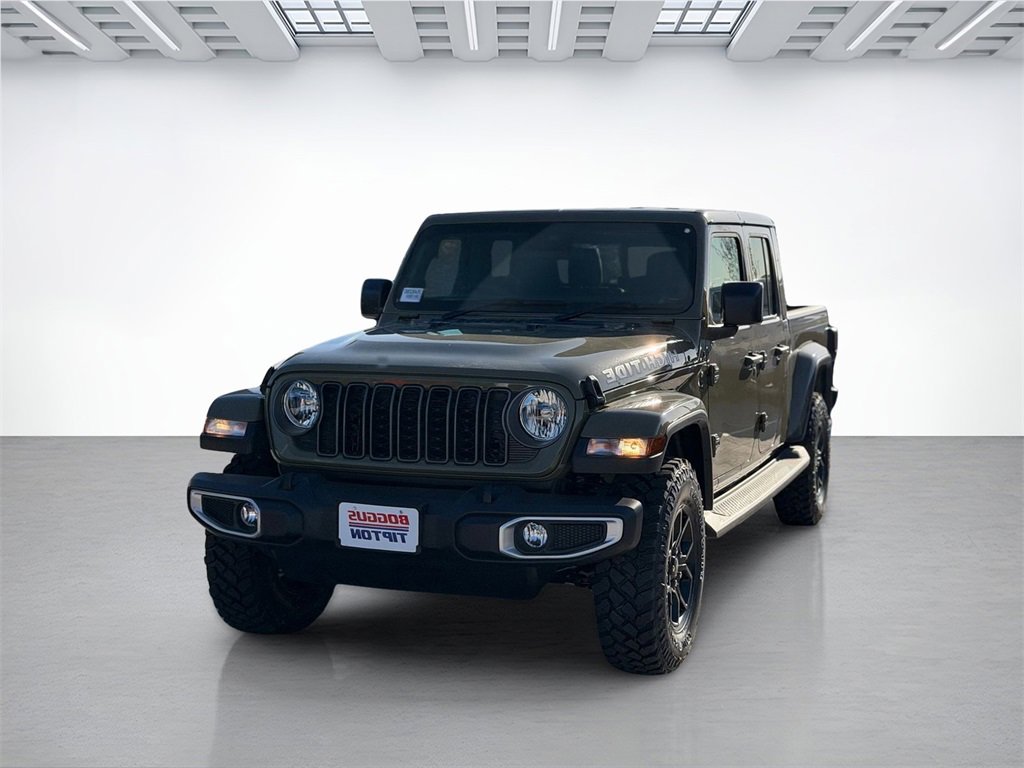 New 2025 Jeep Gladiator Sport image 3
