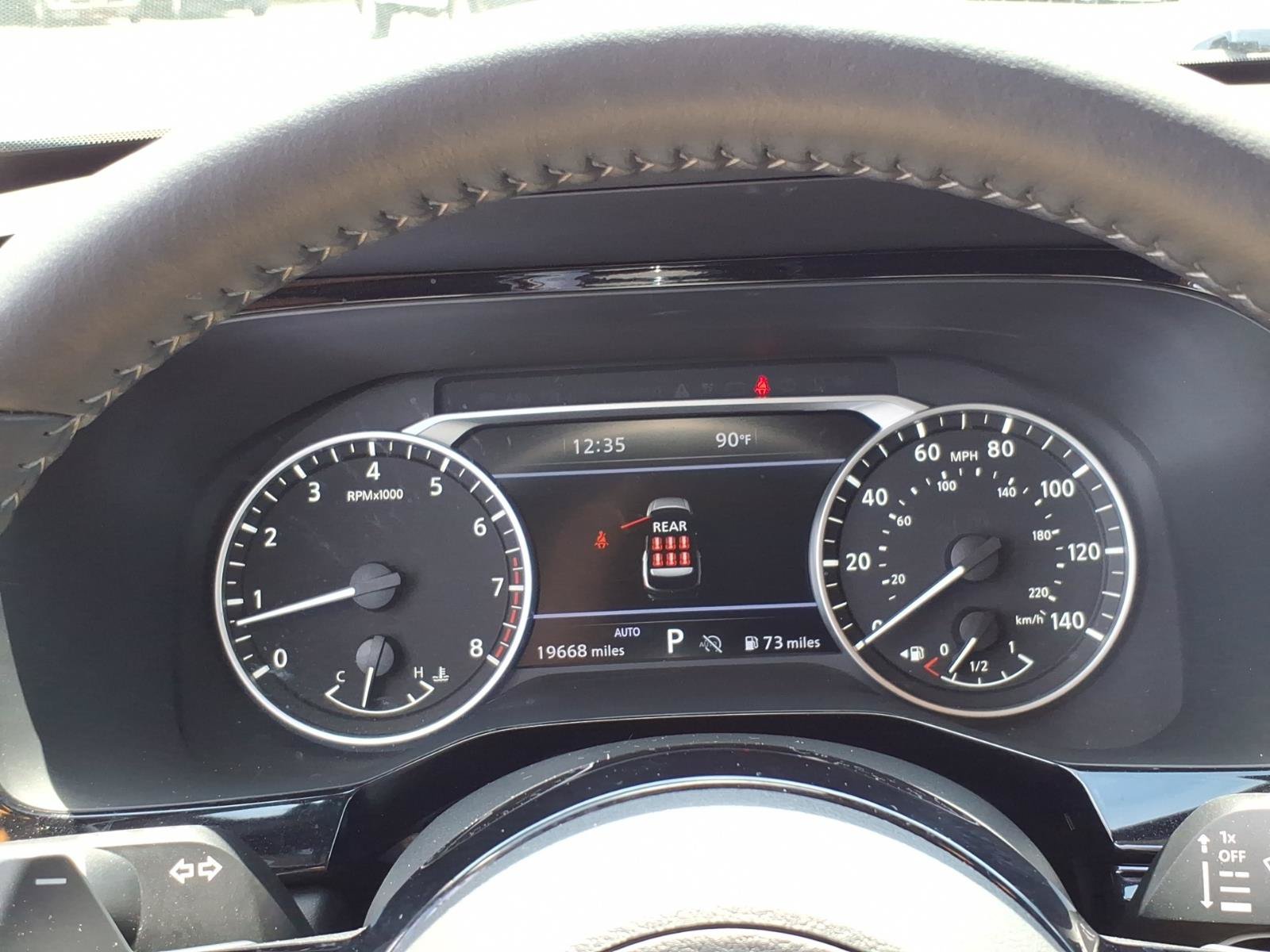Used 2024 Nissan Pathfinder SL AWD/4WD image 17