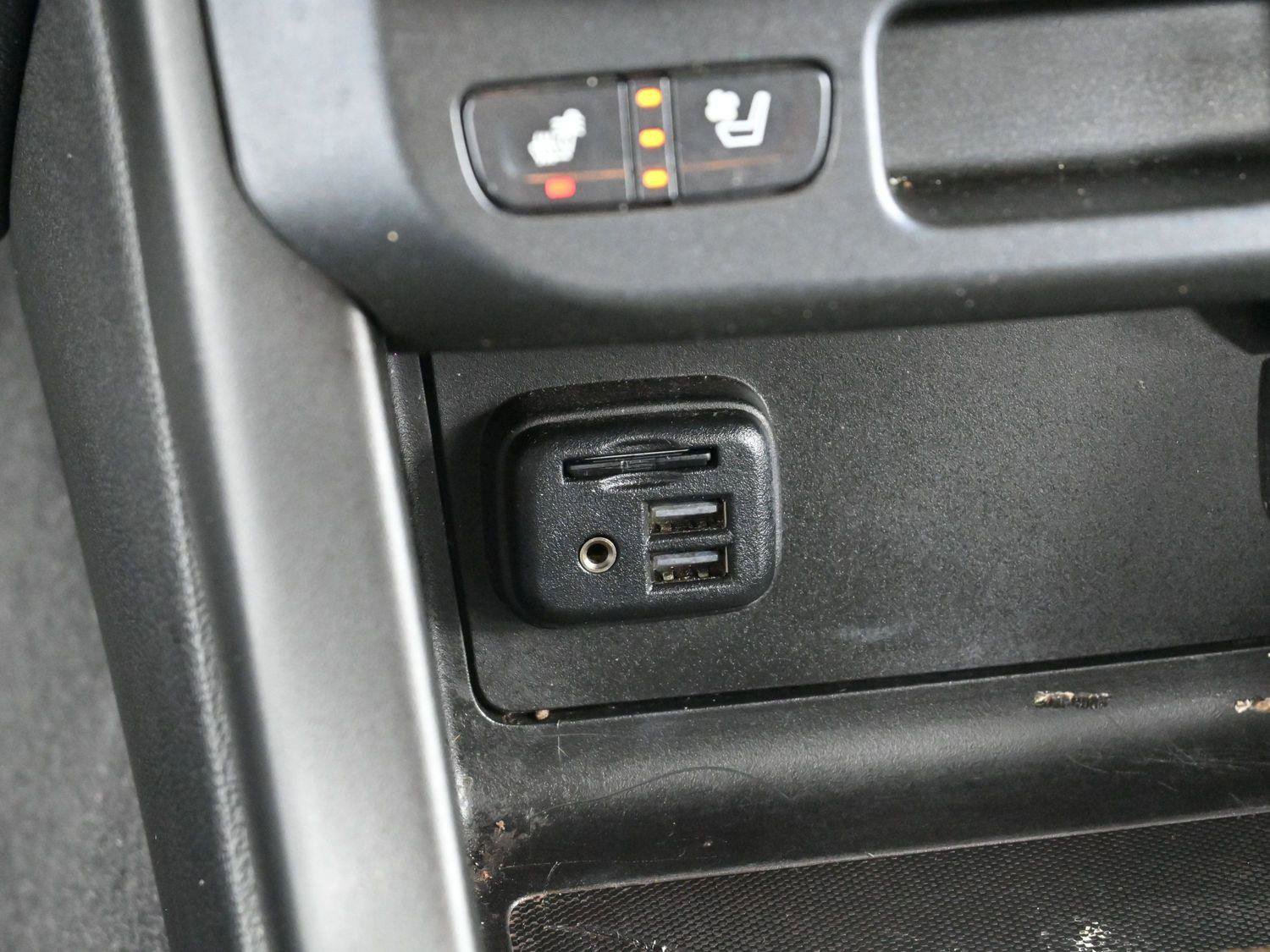 Used 2020 GMC Canyon Denali image 26