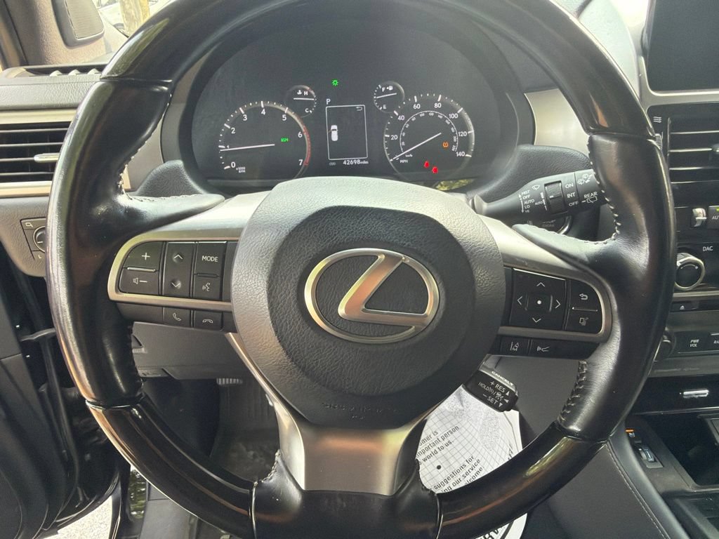 Used 2022 Lexus GX 460 Premium w/ Accessory Package AWD/4WD image 29