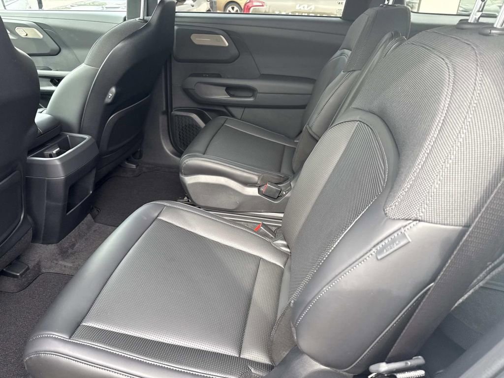 New 2027 Kia Telluride S image 7