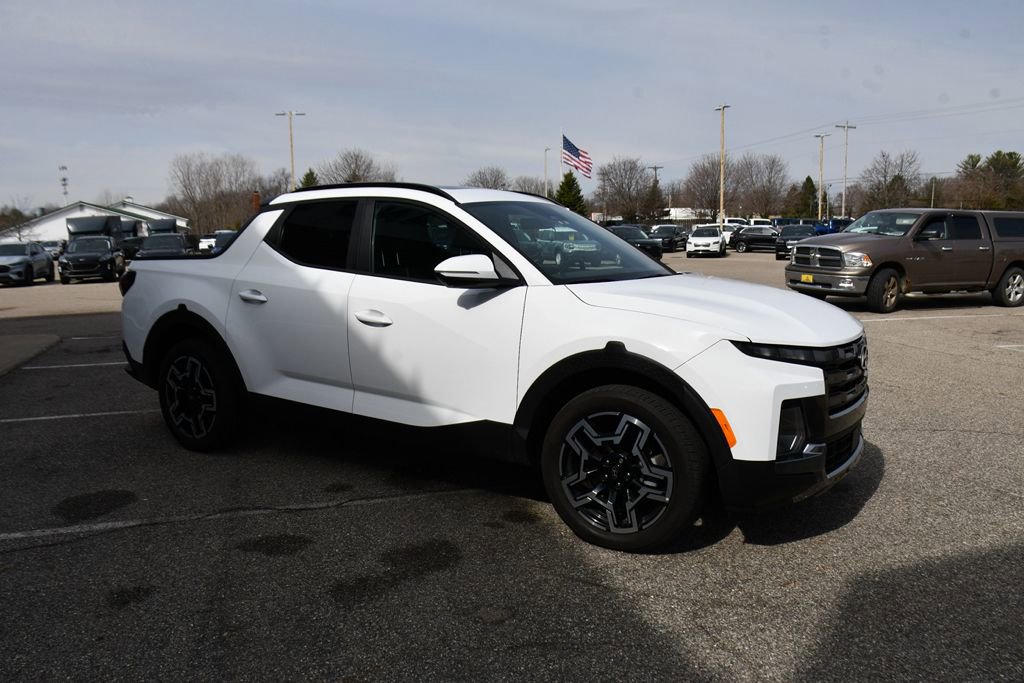 Used 2025 Hyundai Santa Cruz Limited image 8