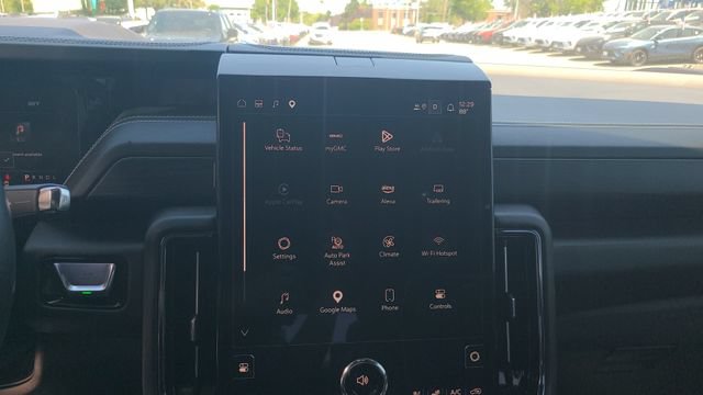 Certified 2025 GMC Yukon AT4 Ultimate AWD/4WD image 19