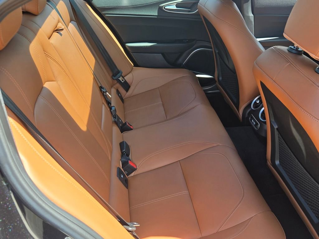 Used 2022 Alfa Romeo Giulia Ti w/ Active Assist Plus Package image 17