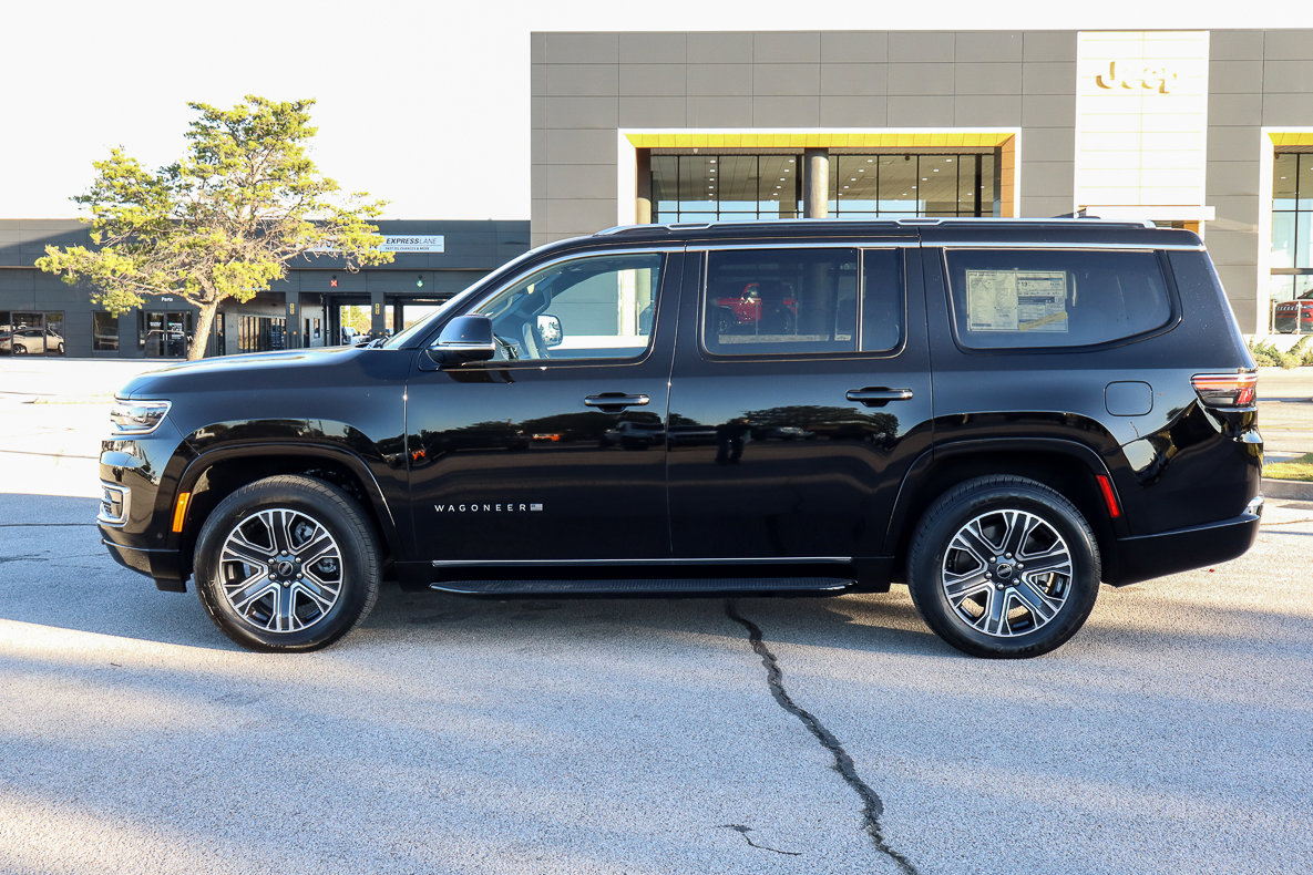 New 2025 Jeep Wagoneer w/ Premium Group I image 8