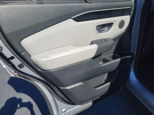 Certified 2023 Honda Pilot Touring image 15