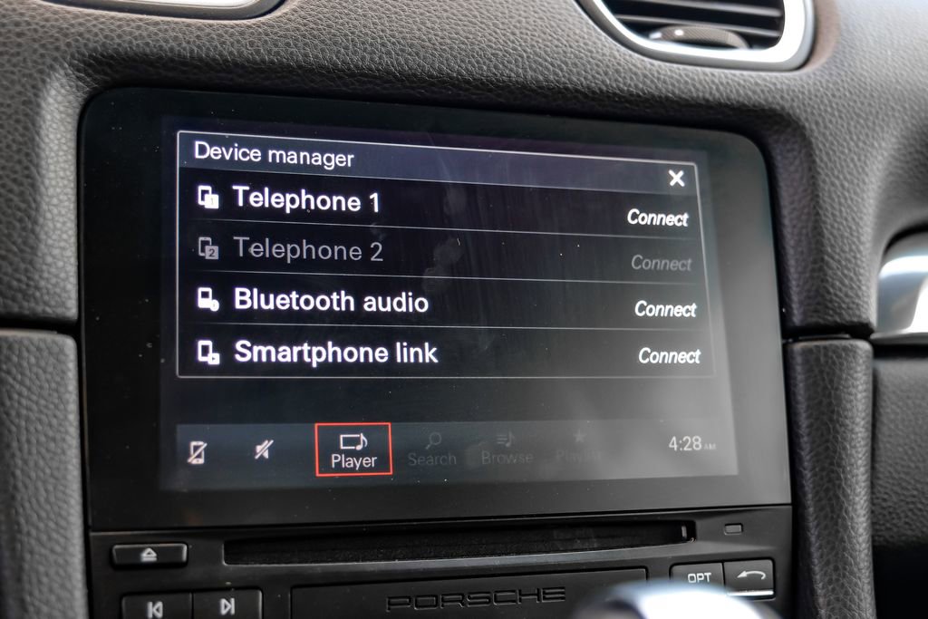 Used 2021 Porsche 718 Cayman w/ Premium Package image 31