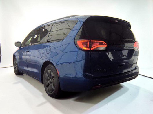 Used 2019 Chrysler Pacifica Limited w/ Advanced Safetytec Group FWD image 8