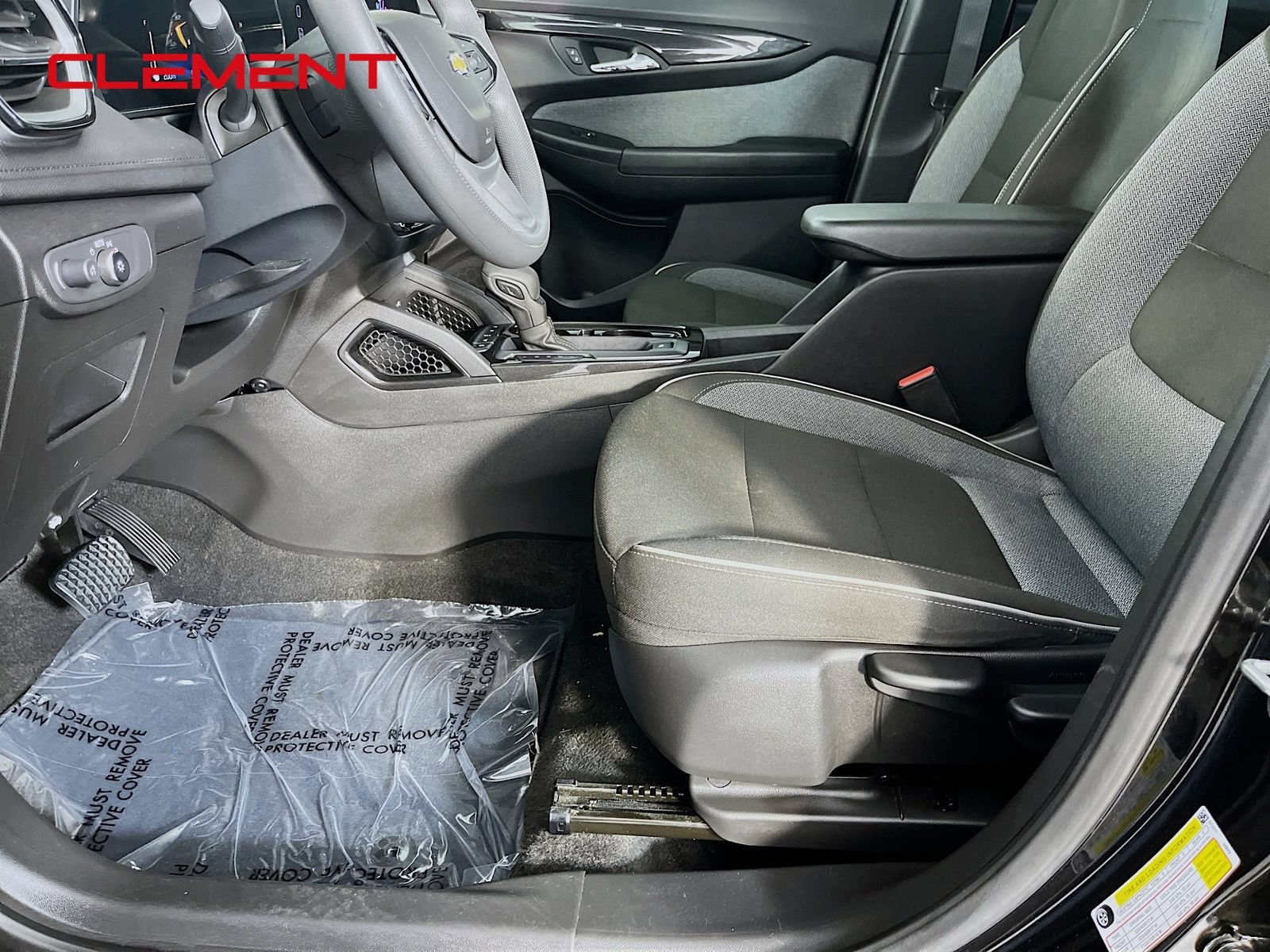 Used 2025 Chevrolet TrailBlazer LS FWD image 26