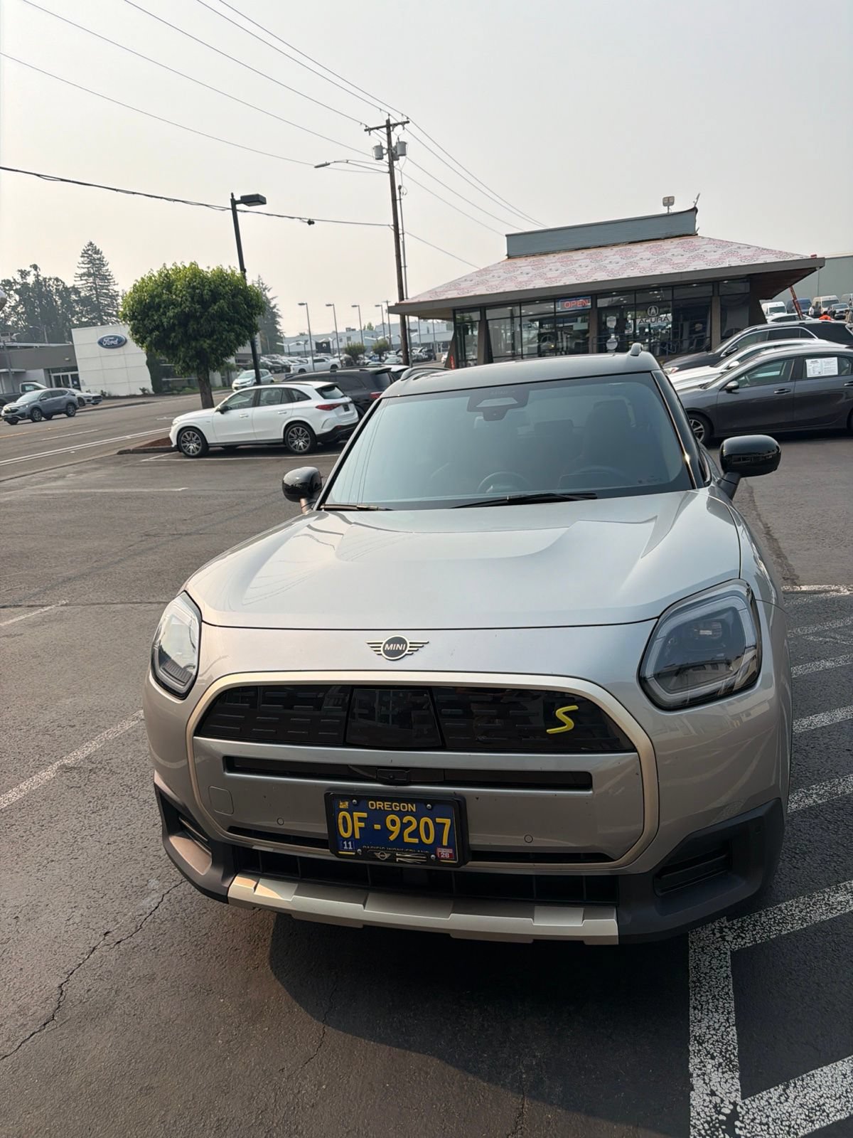Used 2025 MINI Cooper Countryman SE w/ Comfort Package Max AWD/4WD image 2