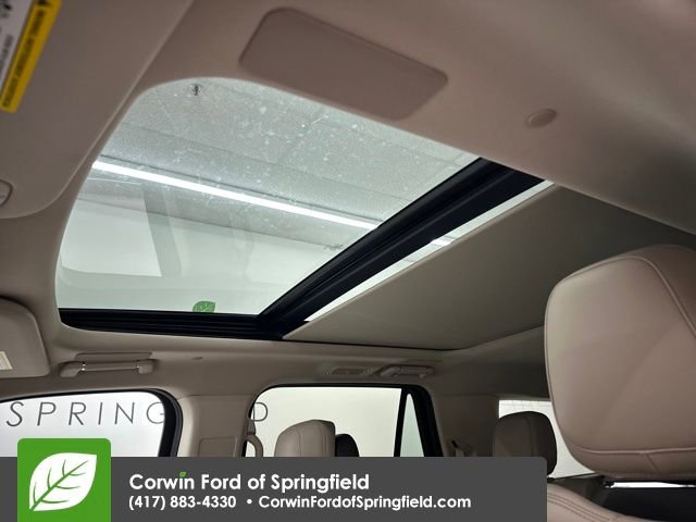 Used 2024 Lincoln Navigator Reserve image 40