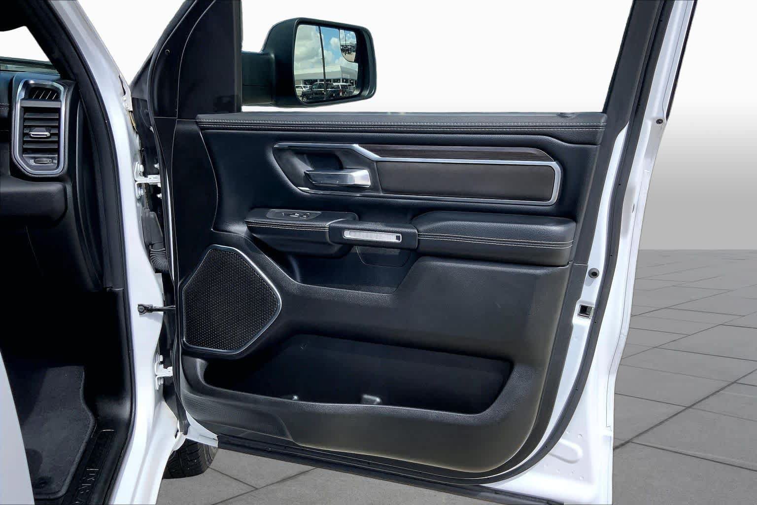 Used 2025 RAM 1500 Laramie w/ Laramie Southwest Edition AWD/4WD image 23