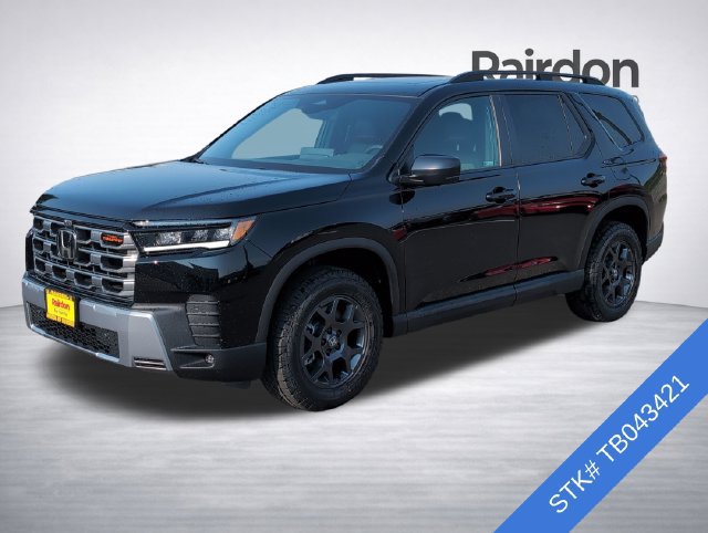 Certified 2026 Honda Pilot TrailSport image 3