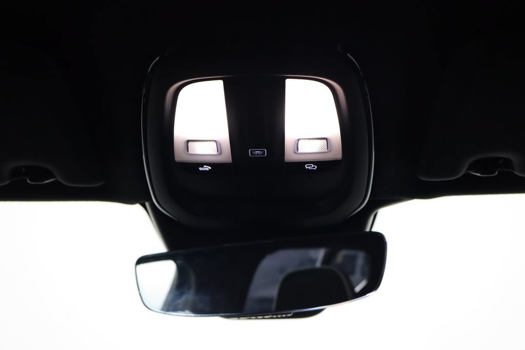 Used 2023 Volvo XC40 Recharge Plus AWD/4WD image 23