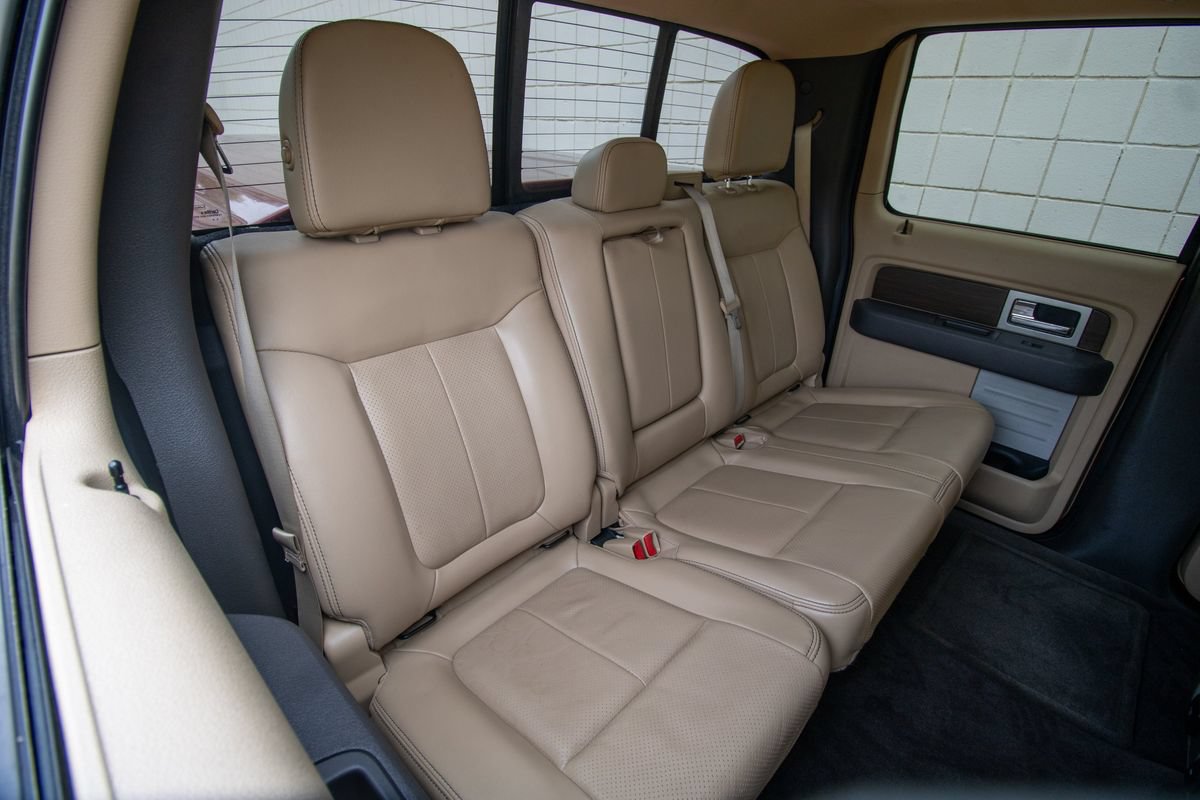 Used 2014 Ford F150 Lariat w/ Equipment Group 502A Luxury AWD/4WD image 19