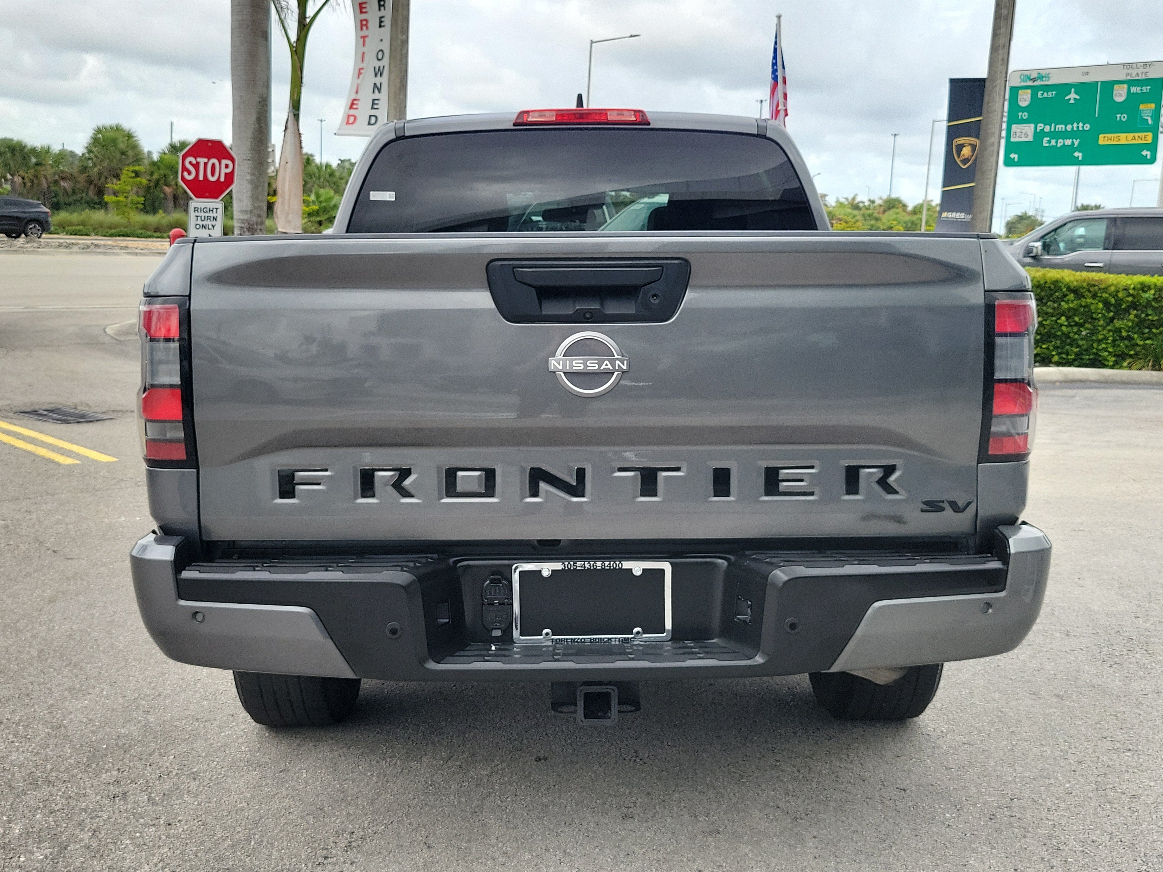 Used 2023 Nissan Frontier SV w/ Midnight Edition Package RWD image 6