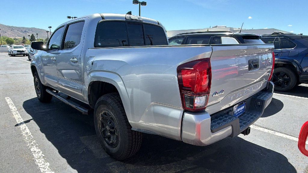 Used 2018 Toyota Tacoma SR w/ SR Convenience Package AWD/4WD image 3