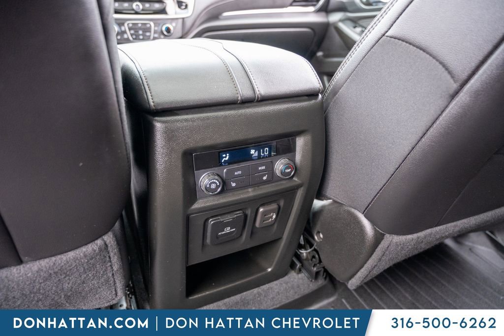 Used 2023 Chevrolet Traverse High Country image 24