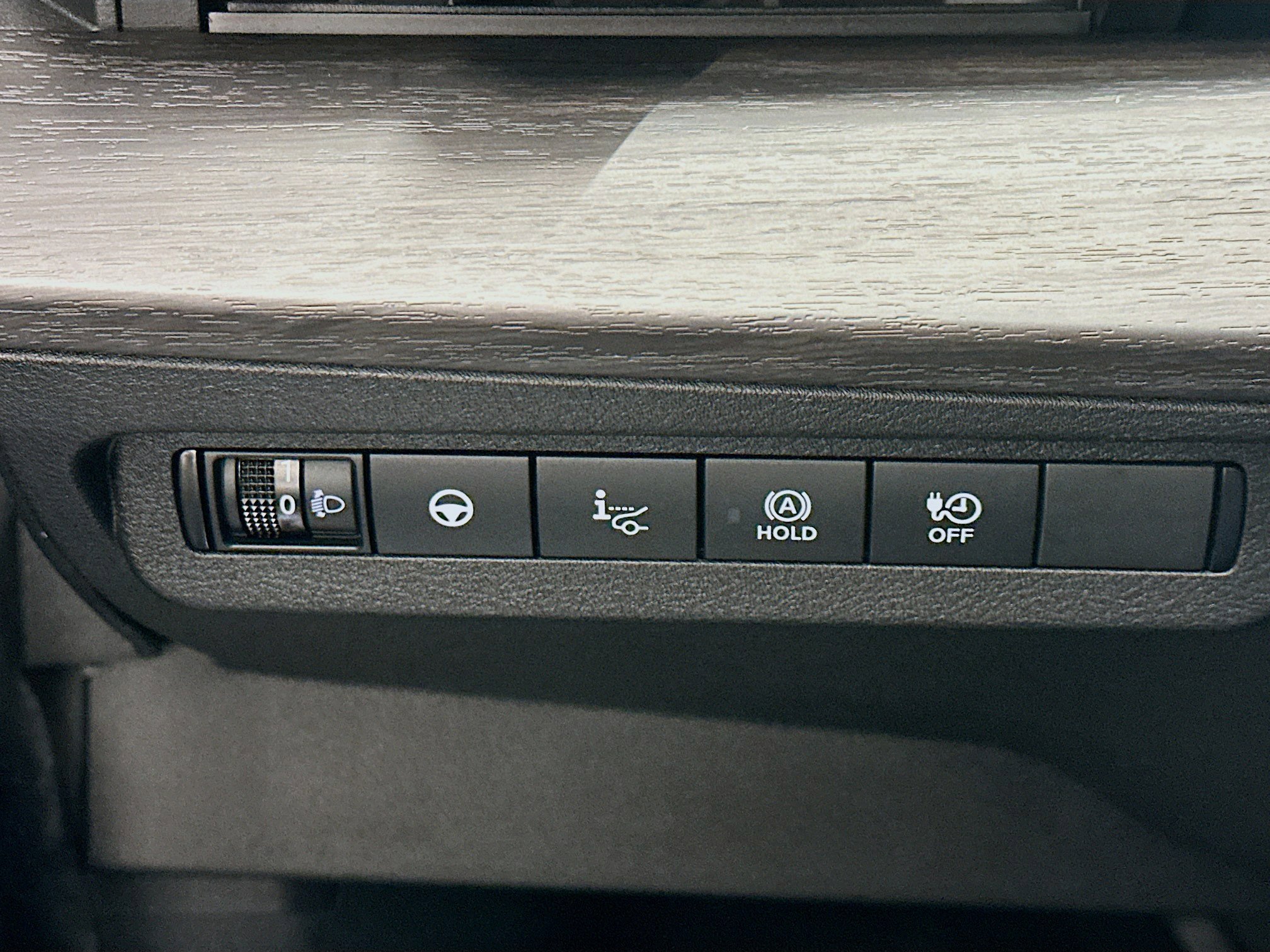 Used 2024 Nissan Ariya AWD image 17