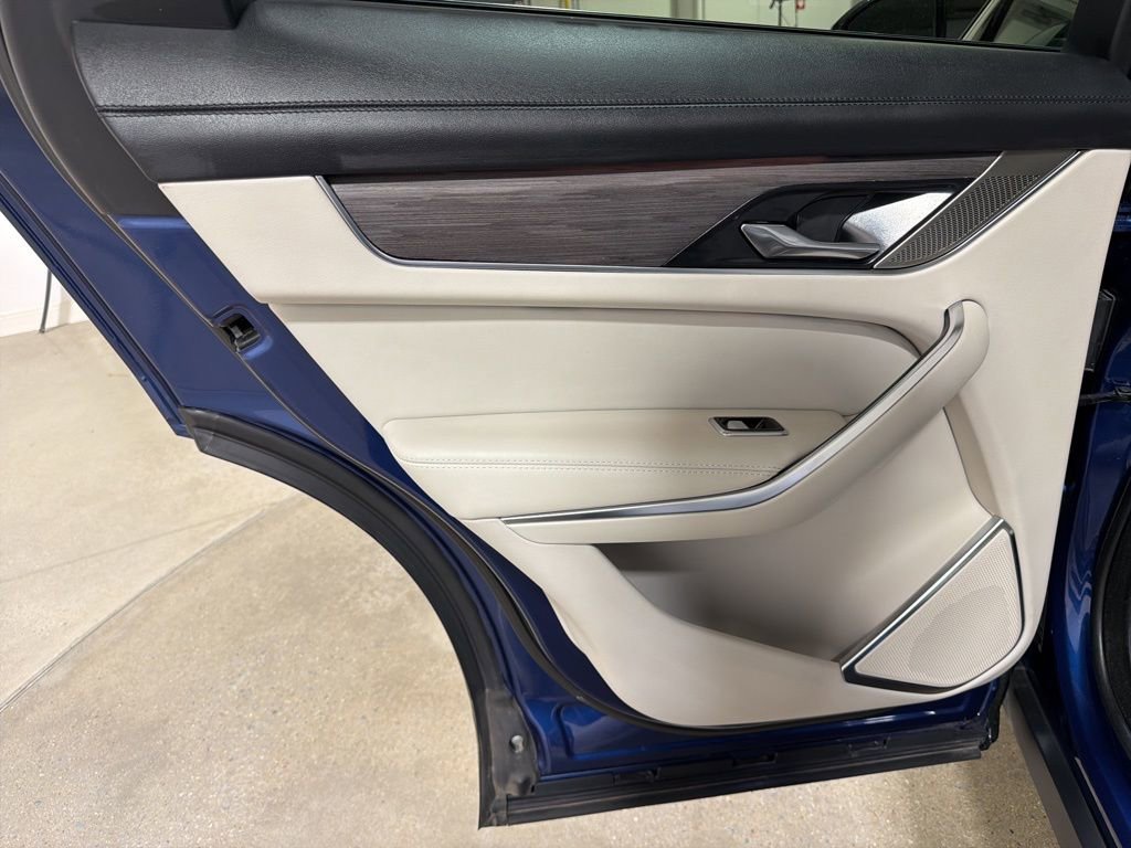 Used 2023 Jaguar F-PACE S AWD/4WD image 20