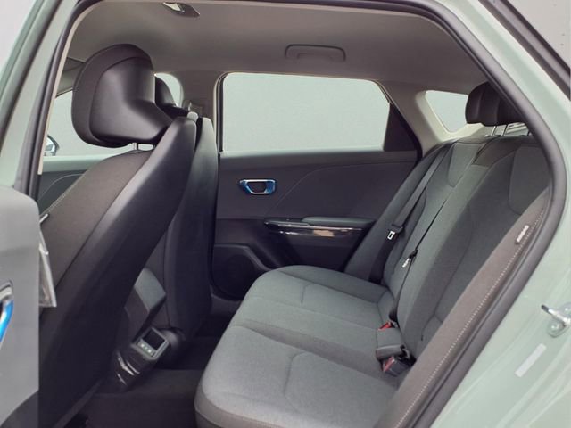 New 2026 Kia K4 LXS image 18