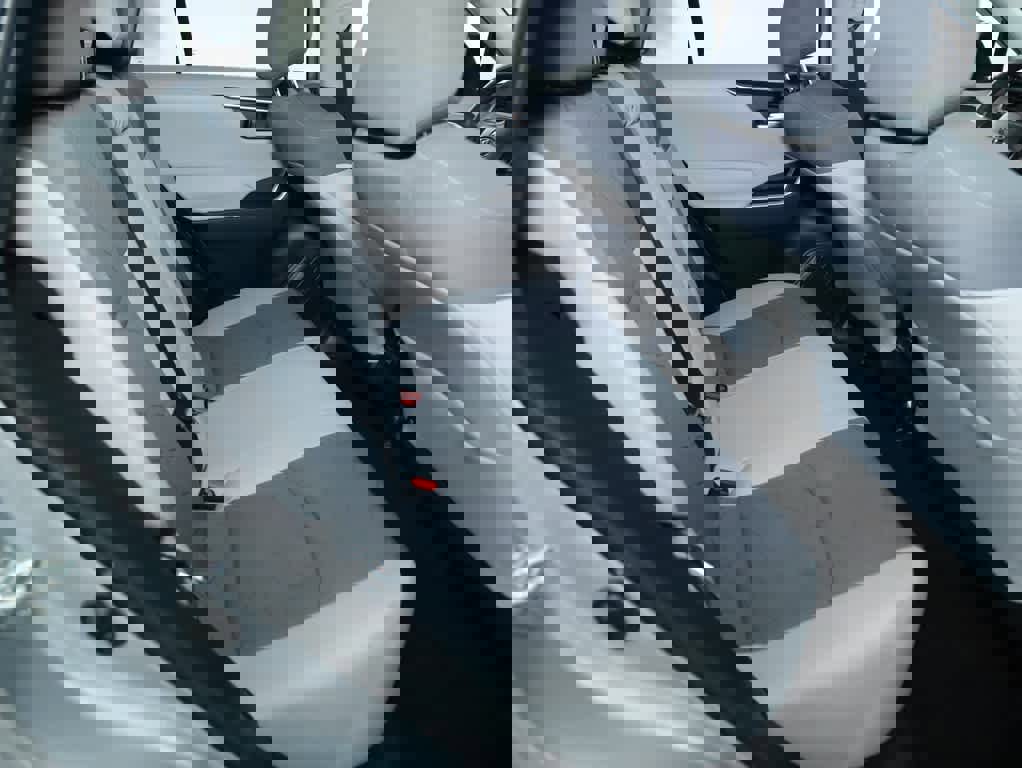 Certified 2020 Toyota RAV4 XLE image 32