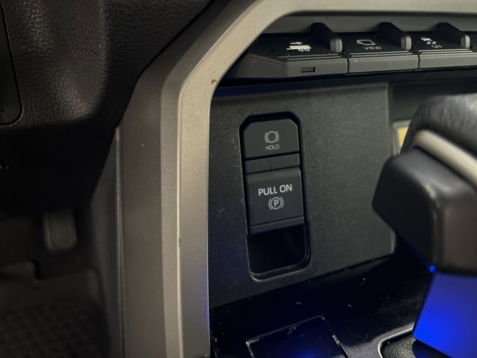 Used 2024 Toyota Tundra Limited image 33