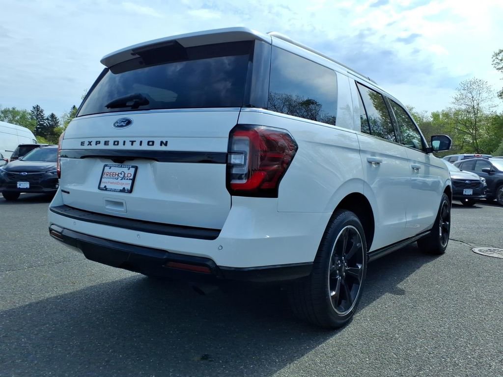 Used 2022 Ford Expedition Limited AWD/4WD image 20