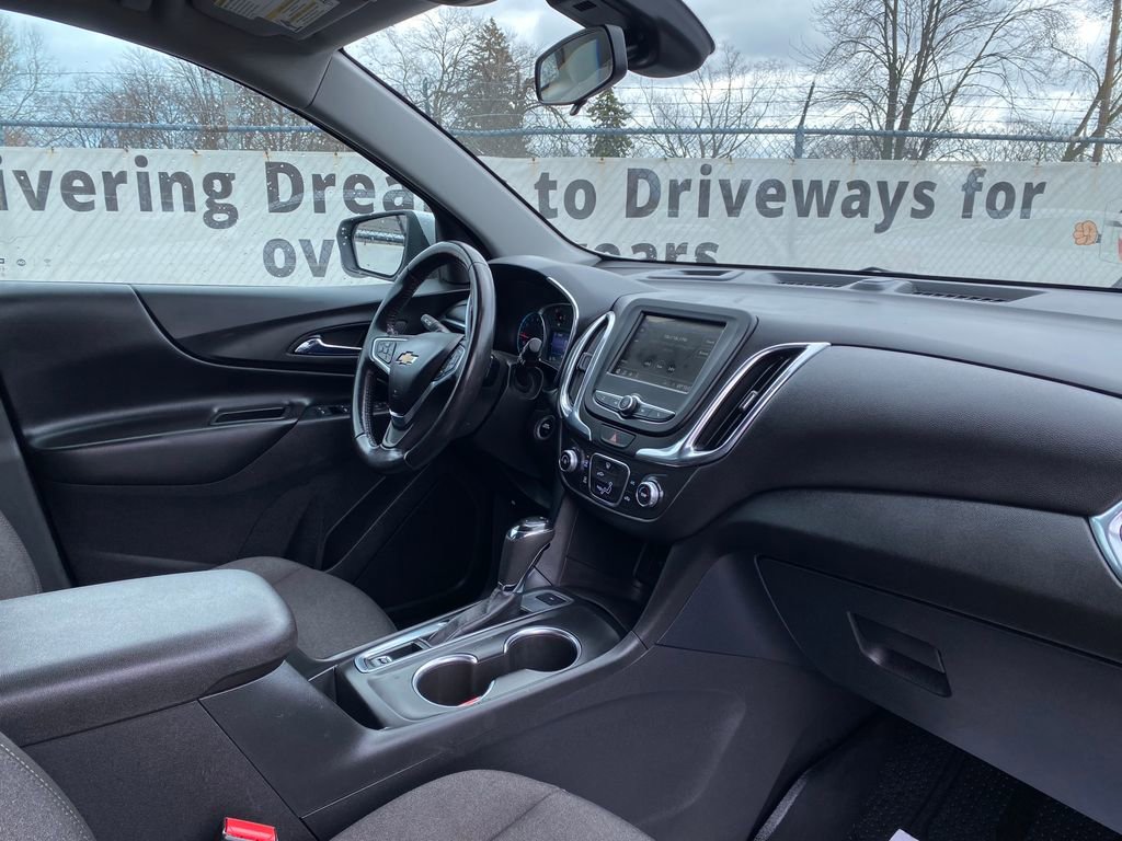 Used 2019 Chevrolet Equinox LT w/ LPO, Floor Liner Package AWD/4WD image 16
