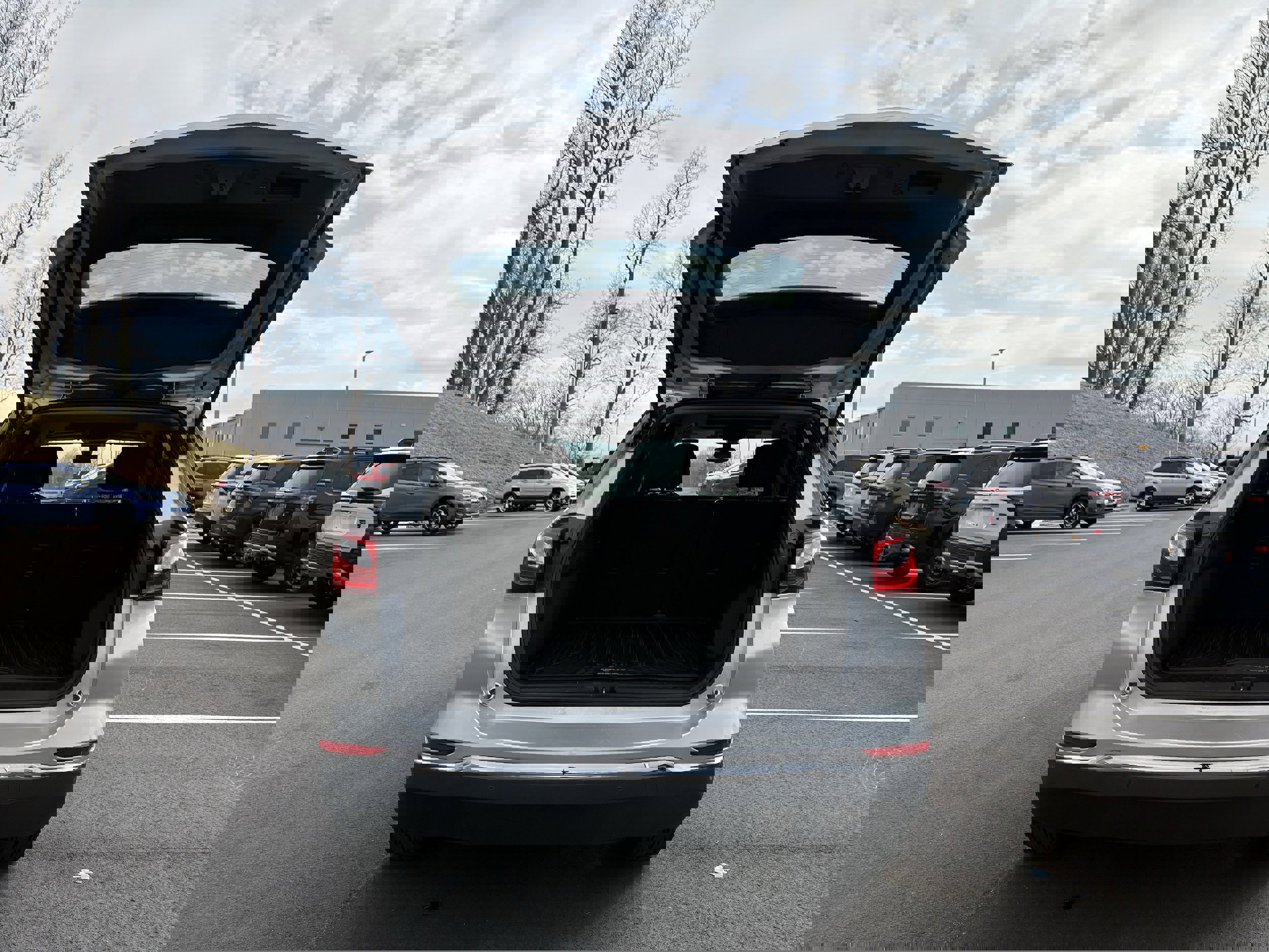 Used 2021 Chevrolet Equinox LT image 11