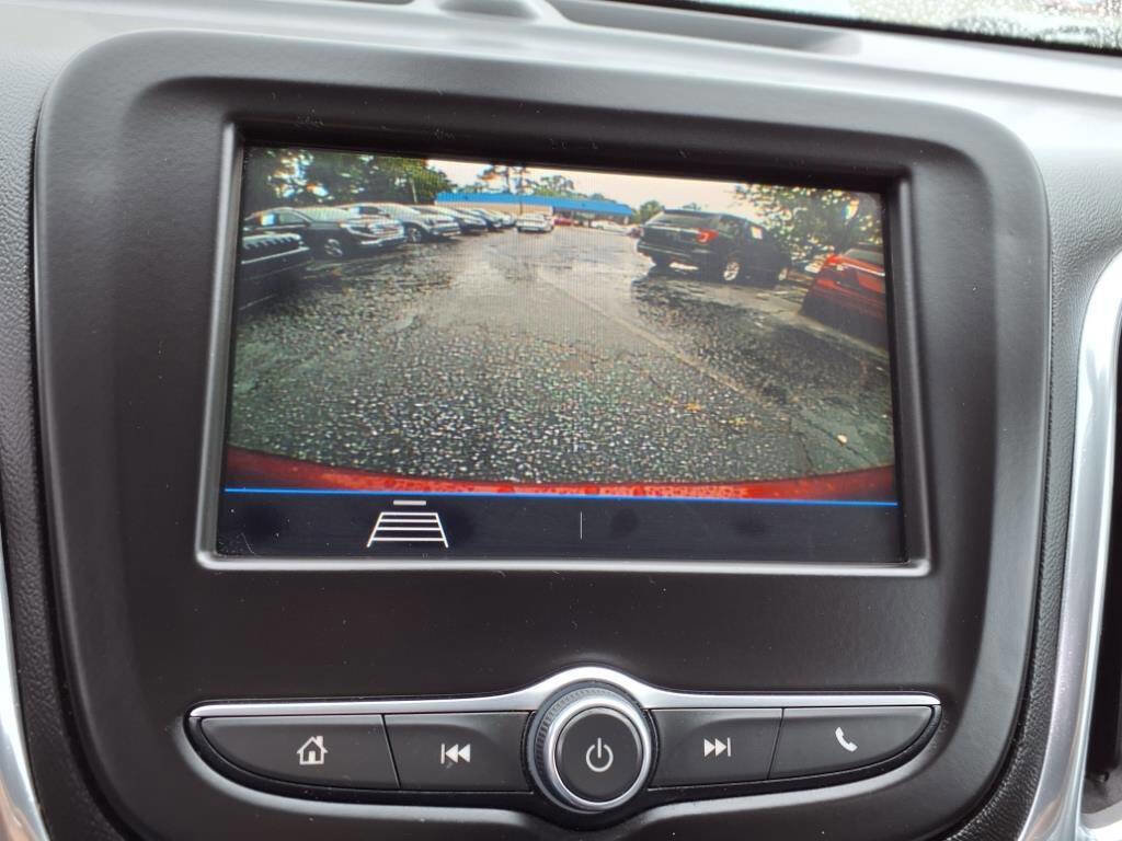 Used 2019 Chevrolet Equinox LT image 18