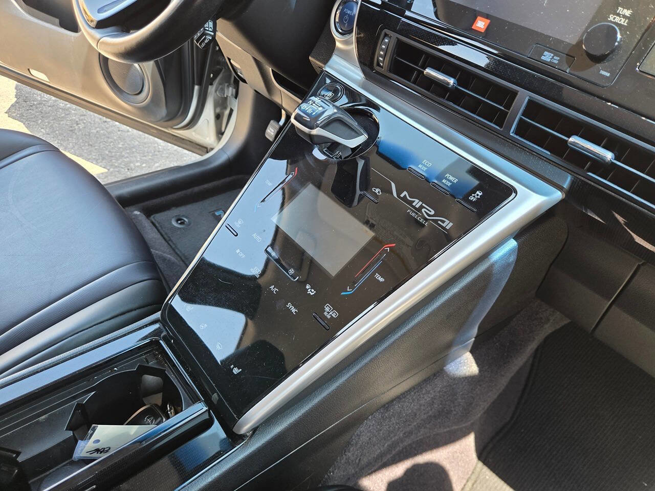 Used 2017 Toyota Mirai image 40