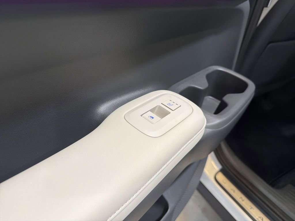 Used 2024 Hyundai Santa Fe Calligraphy image 40