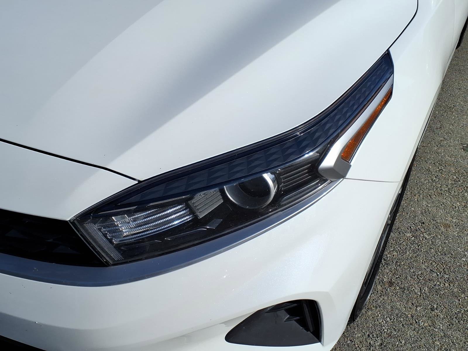 Used 2023 Kia Forte LXS FWD image 2