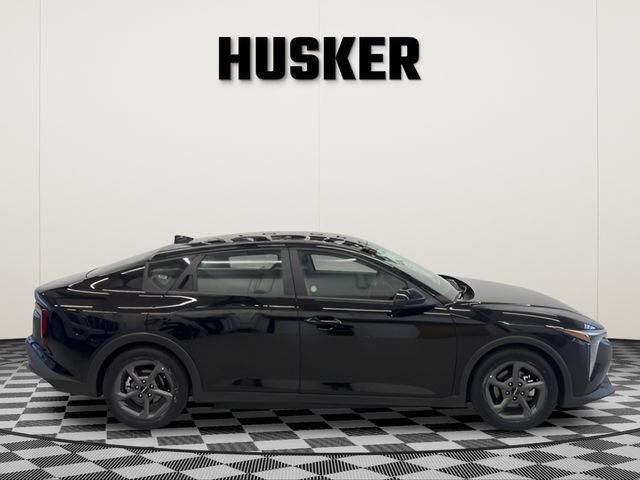 Used 2025 Kia K4 FWD image 2