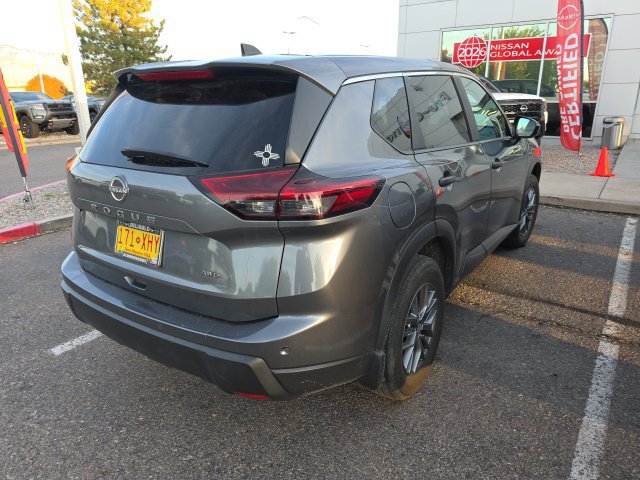 Certified 2025 Nissan Rogue S AWD/4WD image 10