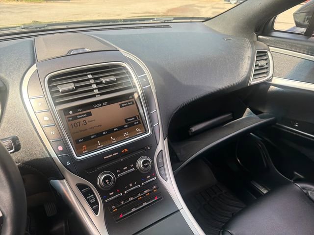 Used 2019 Lincoln Nautilus Premier AWD/4WD image 34
