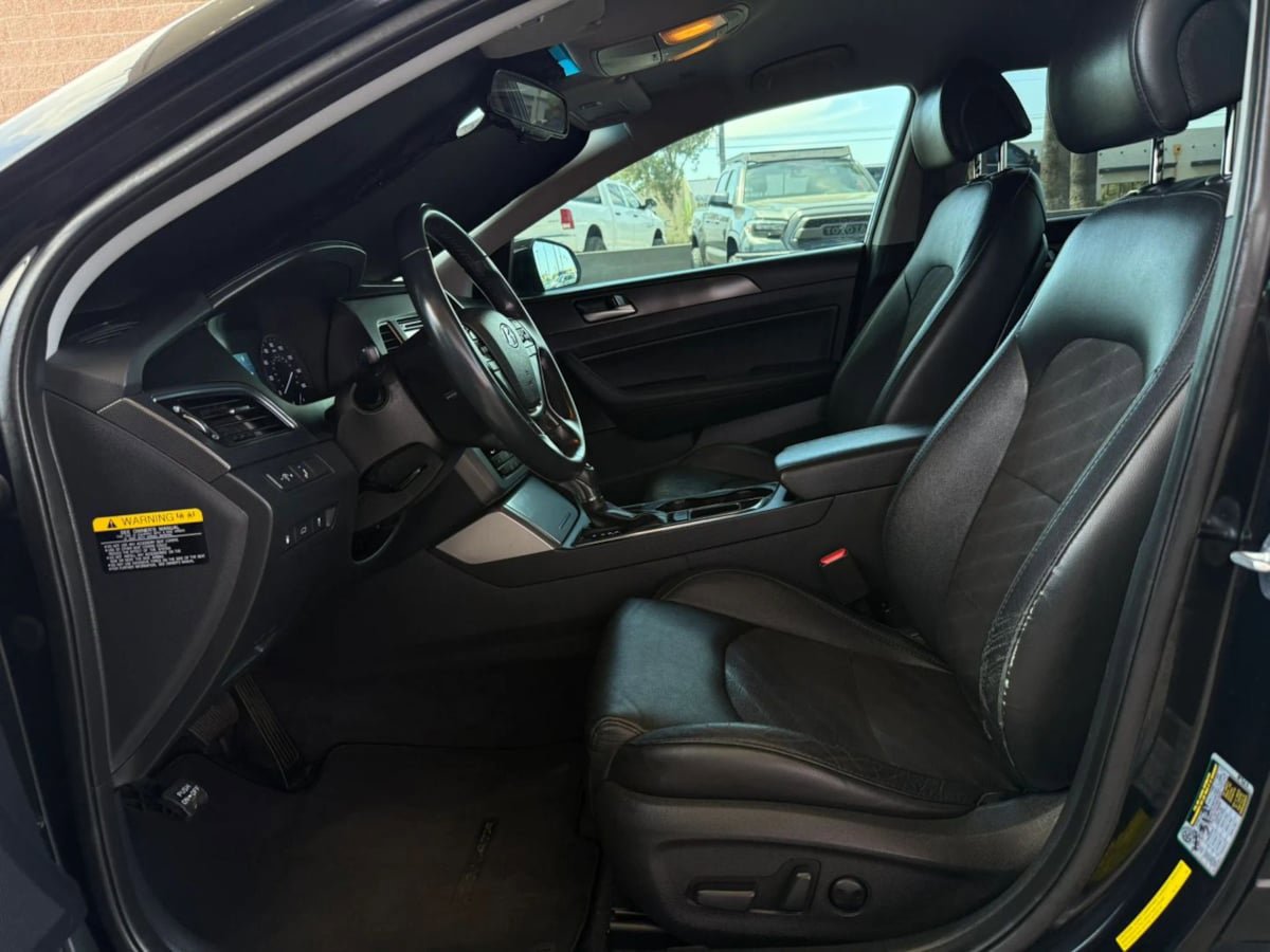 Used 2016 Hyundai Sonata Sport w/ Option Group 02 FWD image 39
