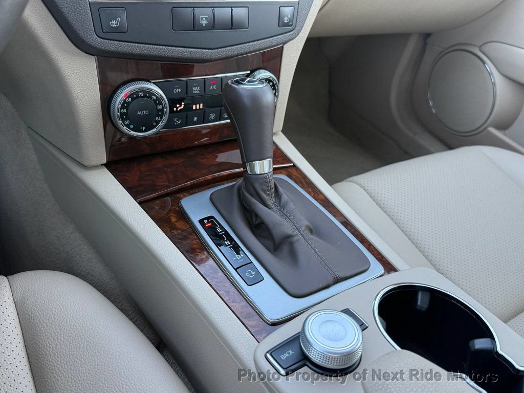 Used 2009 Mercedes-Benz C 300 4MATIC Sedan image 24