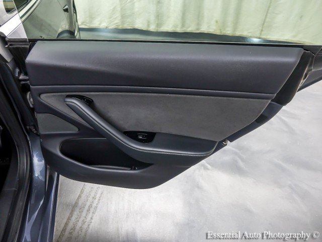 Used 2019 Tesla Model 3 Standard Range Plus image 38