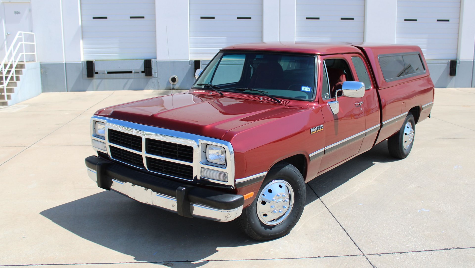 Used 1993 Dodge D/W Truck 250 RWD image 2