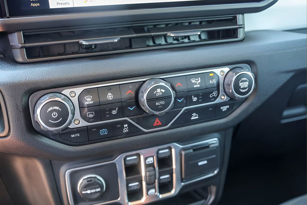 Used 2025 Jeep Wrangler Unlimited Sport S 4xe w/ Convenience Group image 19
