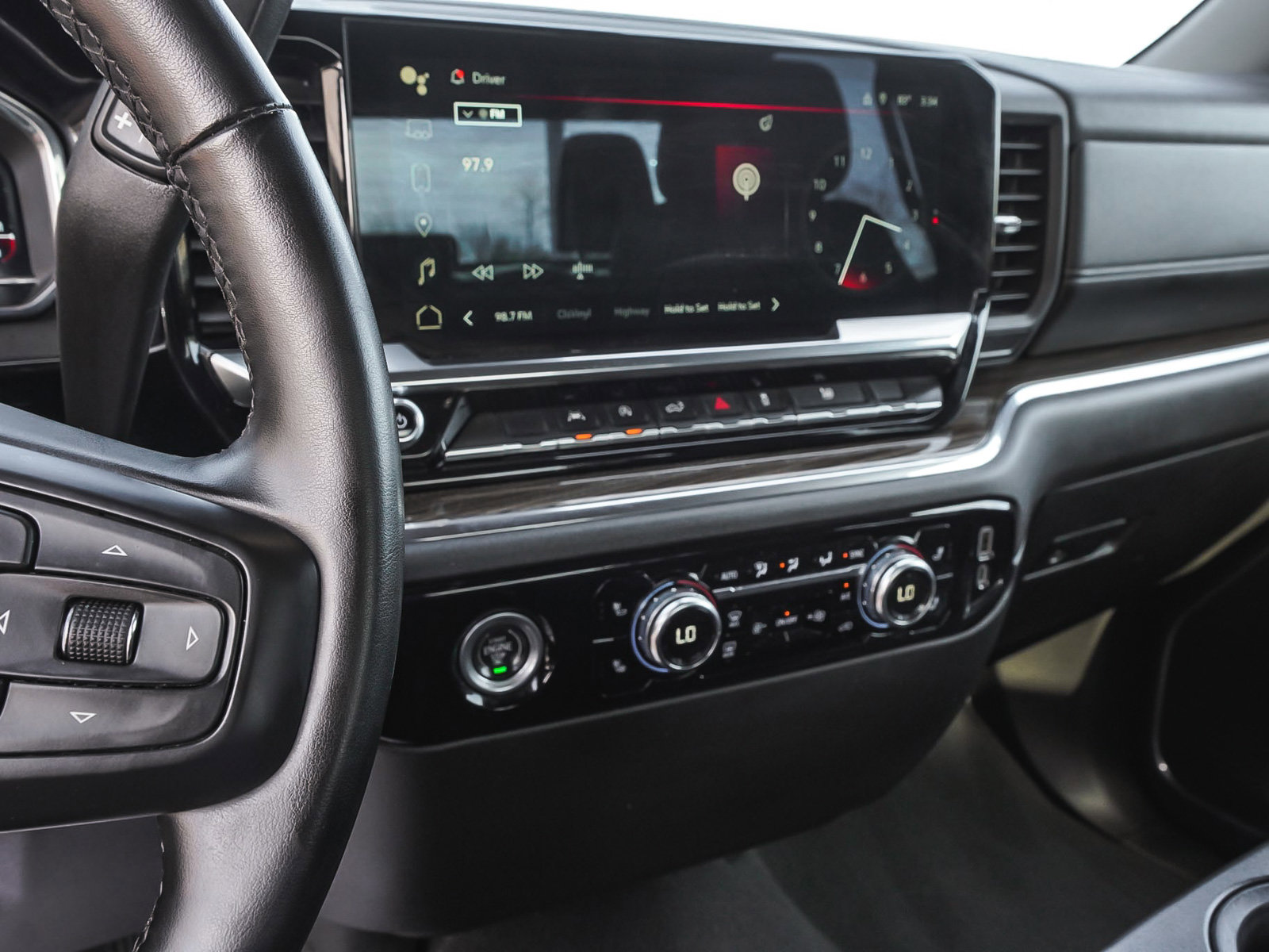 Used 2023 GMC Sierra 1500 Elevation image 25