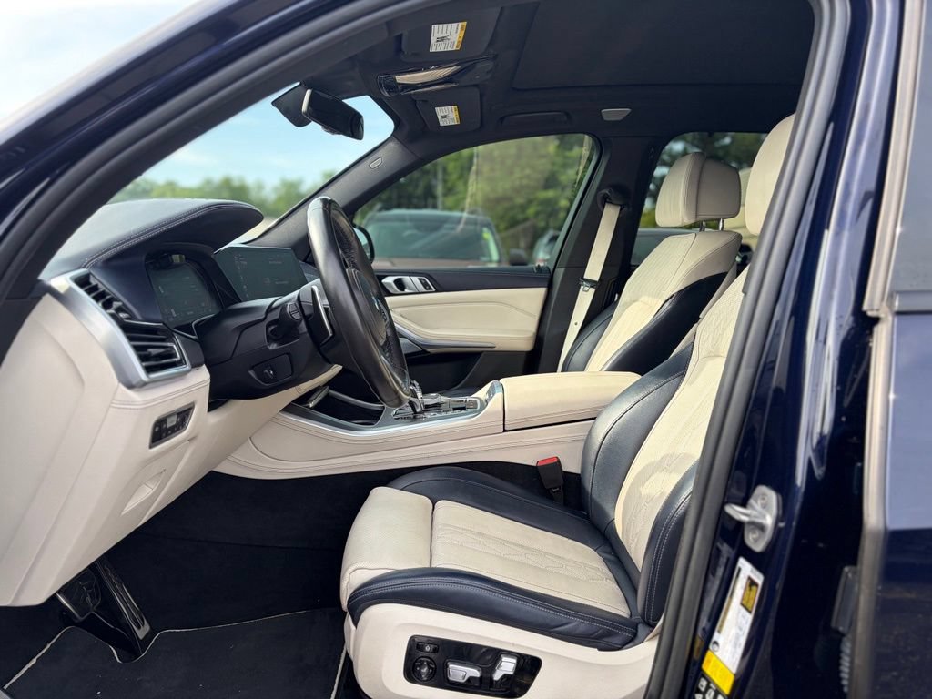 Used 2020 BMW X5 xDrive40i w/ M Sport Package AWD/4WD image 28