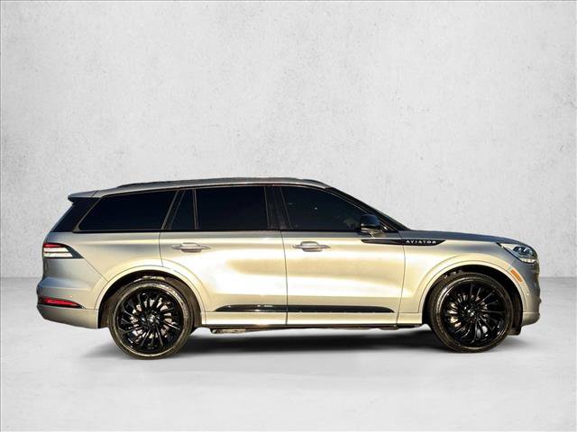Used 2023 Lincoln Aviator Black Label w/ Jet Package AWD/4WD image 4