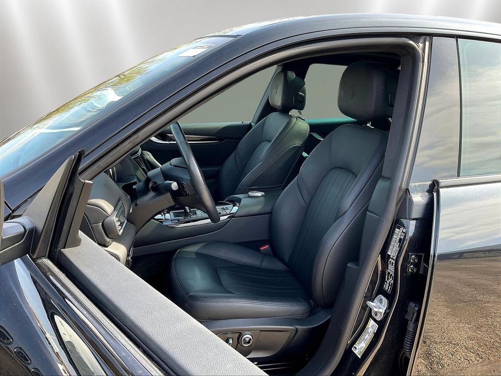 Used 2022 Maserati Levante GT AWD/4WD image 21