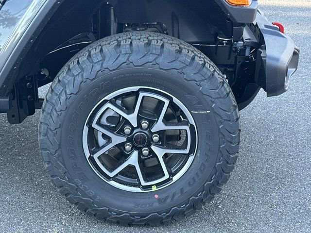 New 2026 Jeep Wrangler Unlimited Rubicon w/ Safety Group image 12