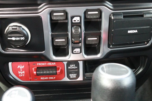 Used 2020 Jeep Gladiator Rubicon AWD/4WD image 17
