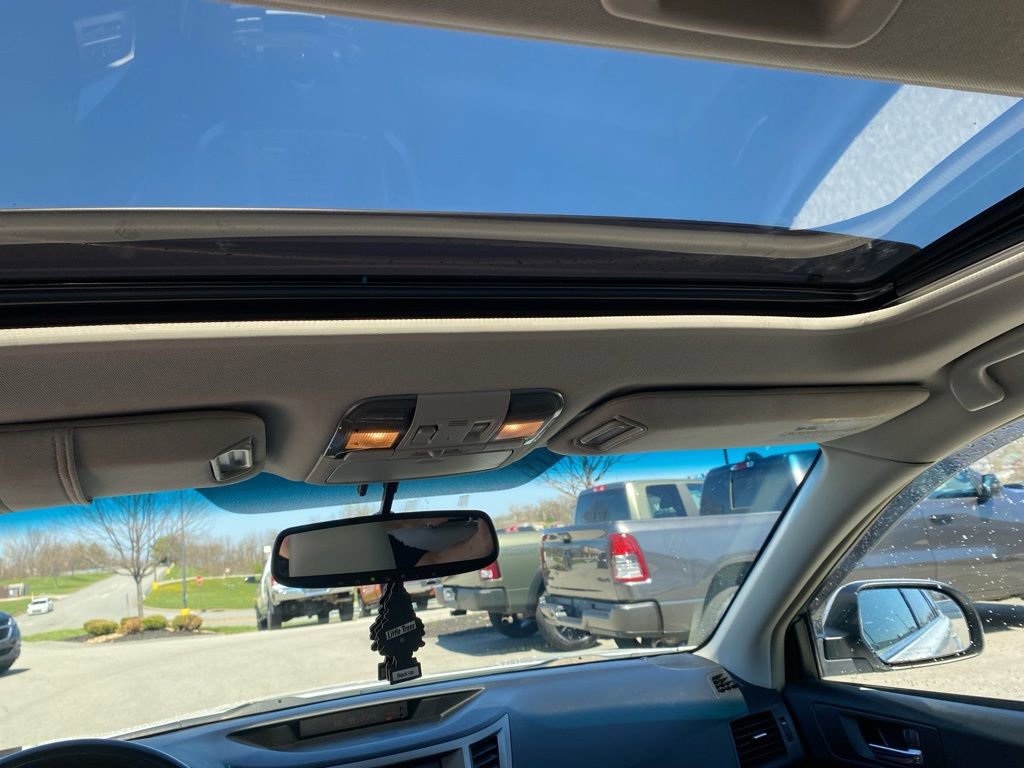 Used 2014 Subaru Outback 2.5i Limited image 6